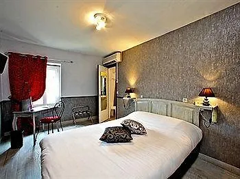 Hotel Hostellerie Maleville 2*